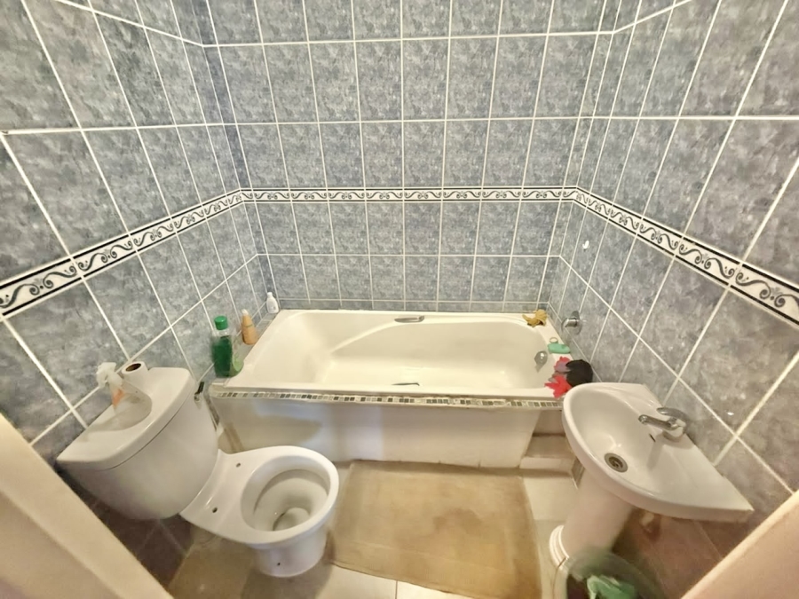 2 Bedroom Property for Sale in Algoa Park Eastern Cape